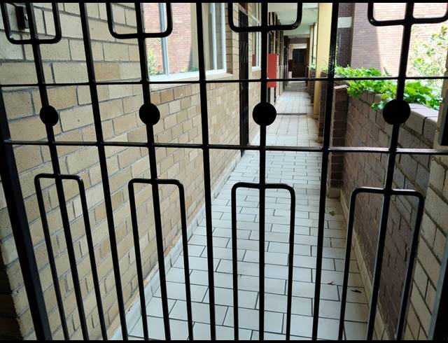 4 BEDROOM APARTMENT FOR SALE IN BEREA
